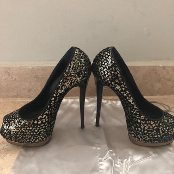 Giuseppe Zanotti Black and Gold Velvet Peep Toe - Picture 2 of 4